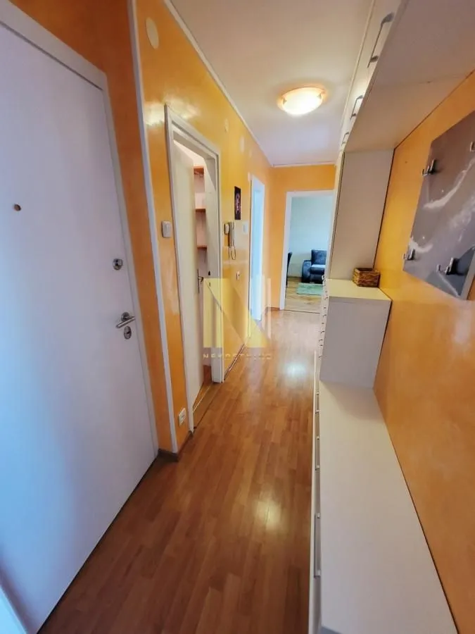 Izdavanje, dvosoban stan, 58m², Bulevar Oslobodjenja, Novi Sad Sve Podlokacije