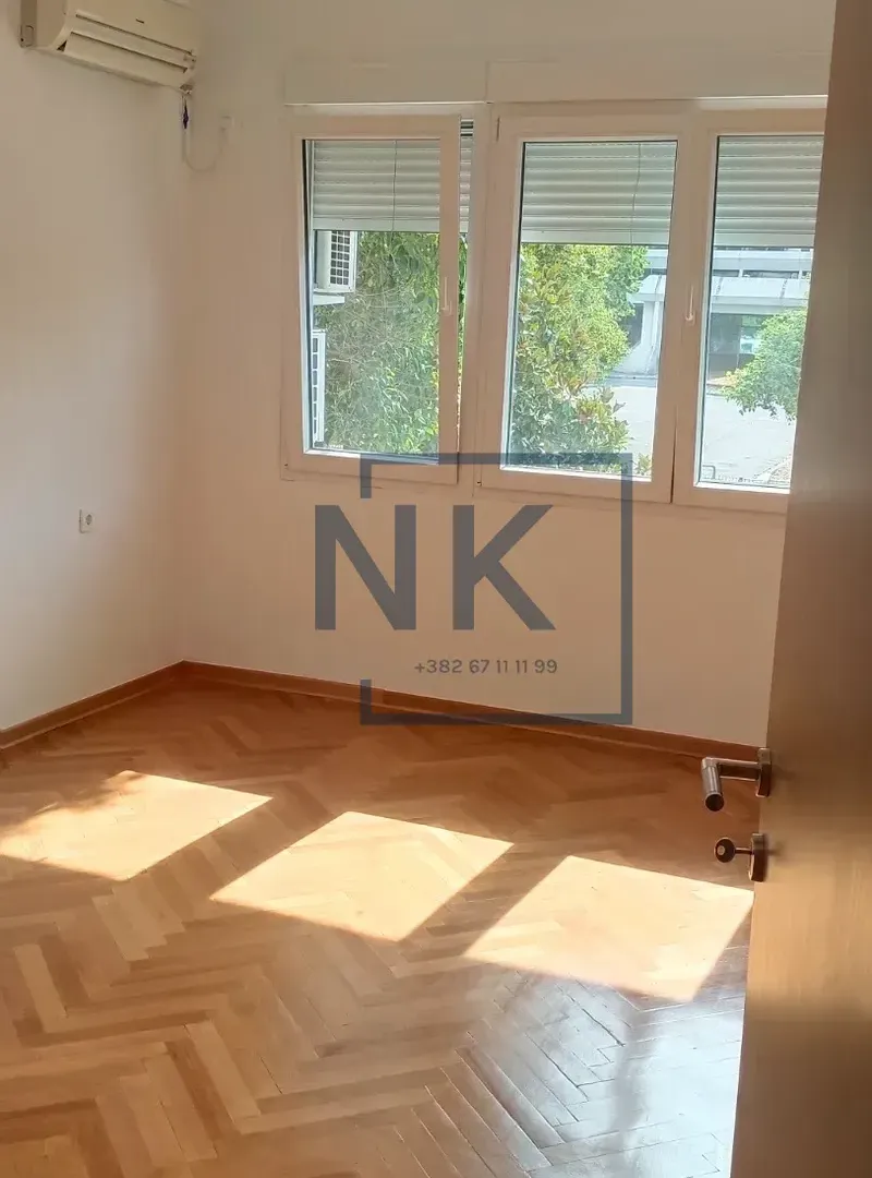 Izdavanje, četvorosoban stan, 66m², Preko Morače, Podgorica