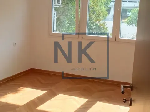 Izdavanje, četvorosoban stan, 66m², Preko Morače, Podgorica - image 1