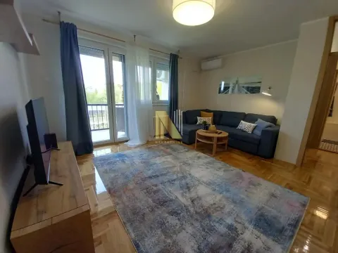 Izdavanje, trosoban stan, 81m², Liman 1, Novi Sad Sve Podlokacije - image 2