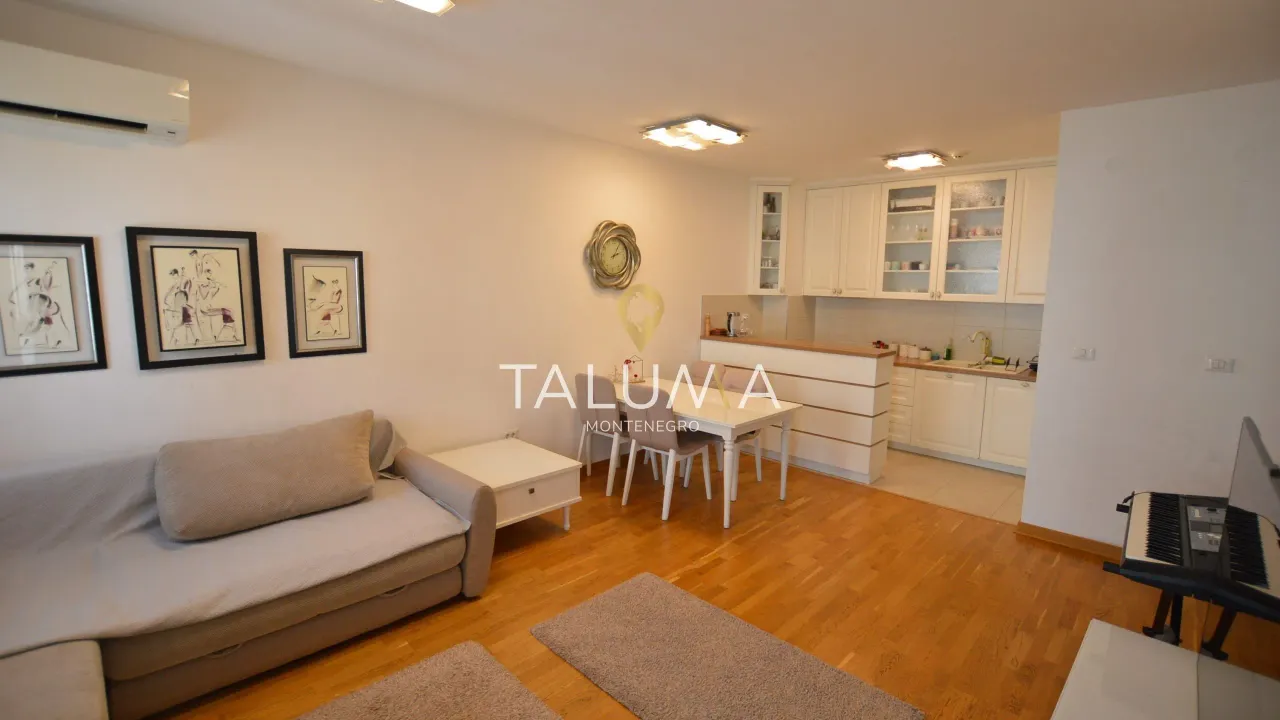 Prodaja, dvosoban stan, 64m², City Kvart, Podgorica