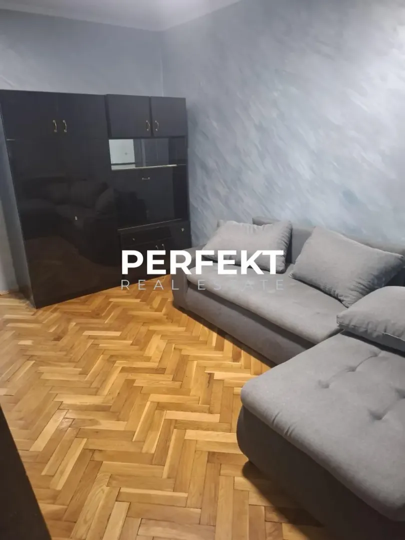 Izdavanje, dvosoban stan, 53m², Strelište, Pančevo