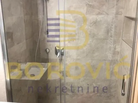 Izdavanje, trosoban stan, 68m², Crveni Krst, Beograd - image 11