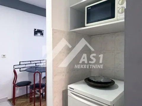 Izdavanje, dvosoban stan, 46m², Bulevar Oslobodjenja, Novi Sad Sve Podlokacije - image 4