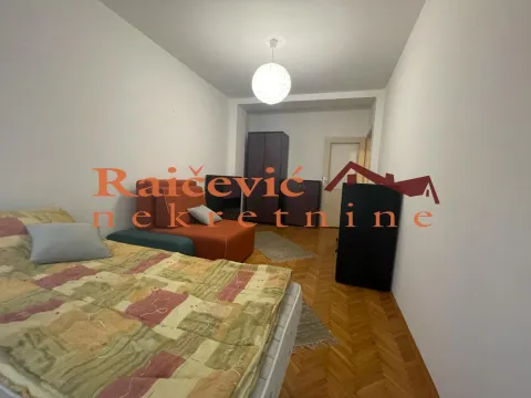 Izdavanje, trosoban stan, 74m², Vračar Hram, Vračar Sve Podlokacije - image 12