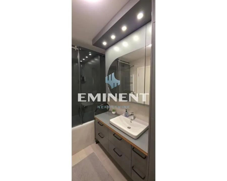 Rent, apartment, 52m², Voždovac Sve Podlokacije, Beograd