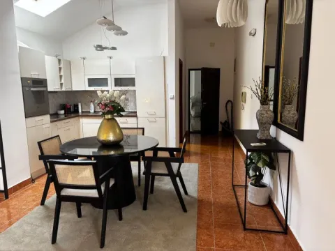 Sale, two bedroom apartment, 90m², Dobrota, Kotor - image 4