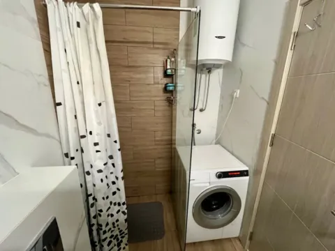 Izdavanje, jednosoban stan, 43m², Pobrežje, Podgorica - image 6