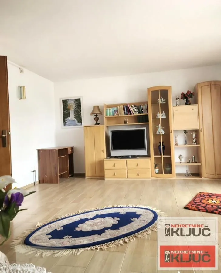 Izdavanje, kuća, 120m², Sremska Kamenica, Petrovaradin