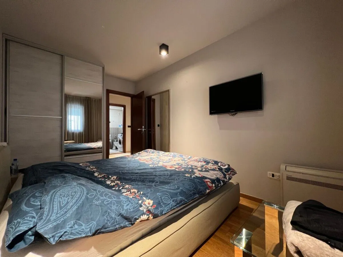 Izdavanje, jednosoban stan, 50m², Tološi, Podgorica