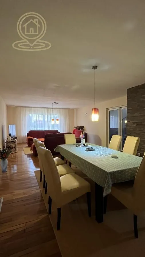 Prodaja, kuća, 240m², Kraljevo, Srbija