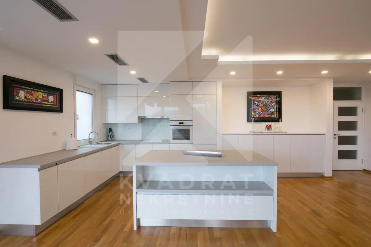 Rent, three bedroom apartment, 123m², Momišići, Podgorica