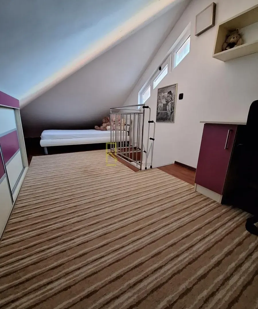 Prodaja, trosoban stan, 87m², Stari Aerodrom, Podgorica