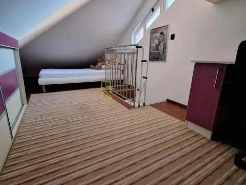 Prodaja, trosoban stan, 87m², Stari Aerodrom, Podgorica - image 14