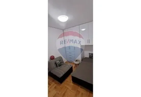 Izdavanje, stan, 65m², Centar, Bar - image 3