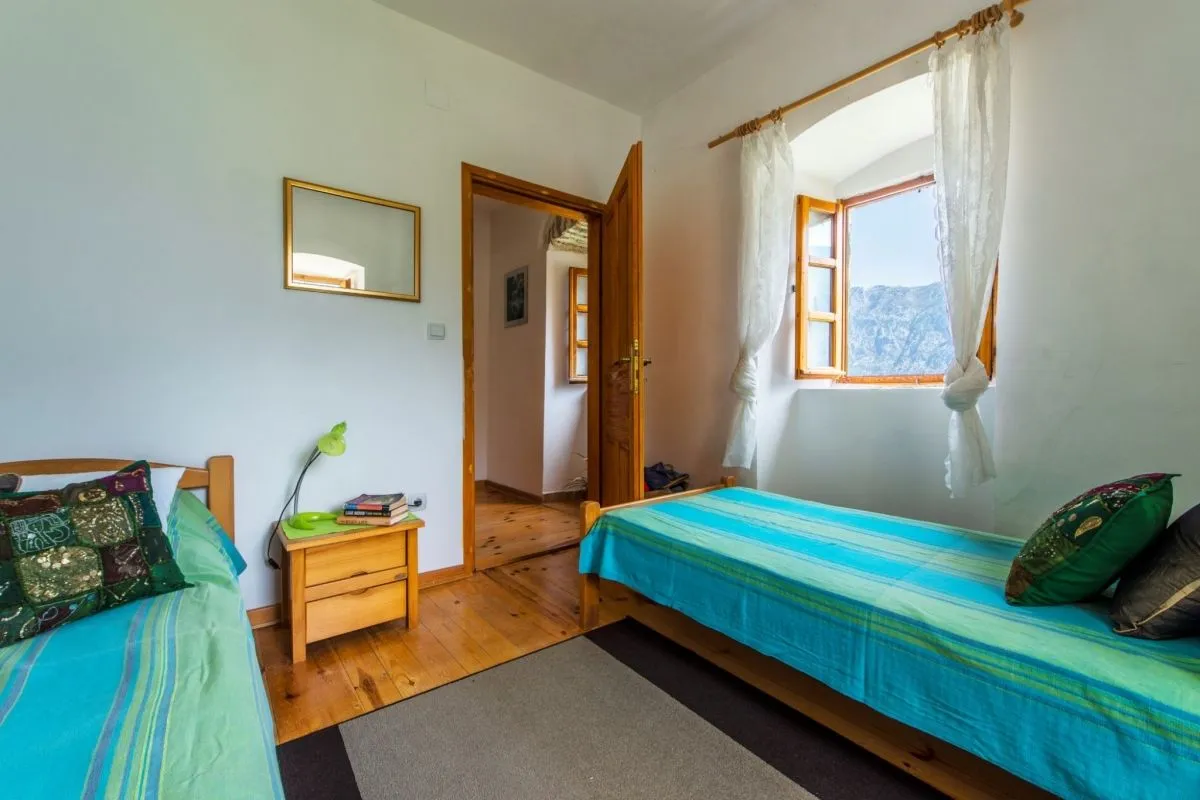 Sale, house, 168m², Prčanj, Kotor