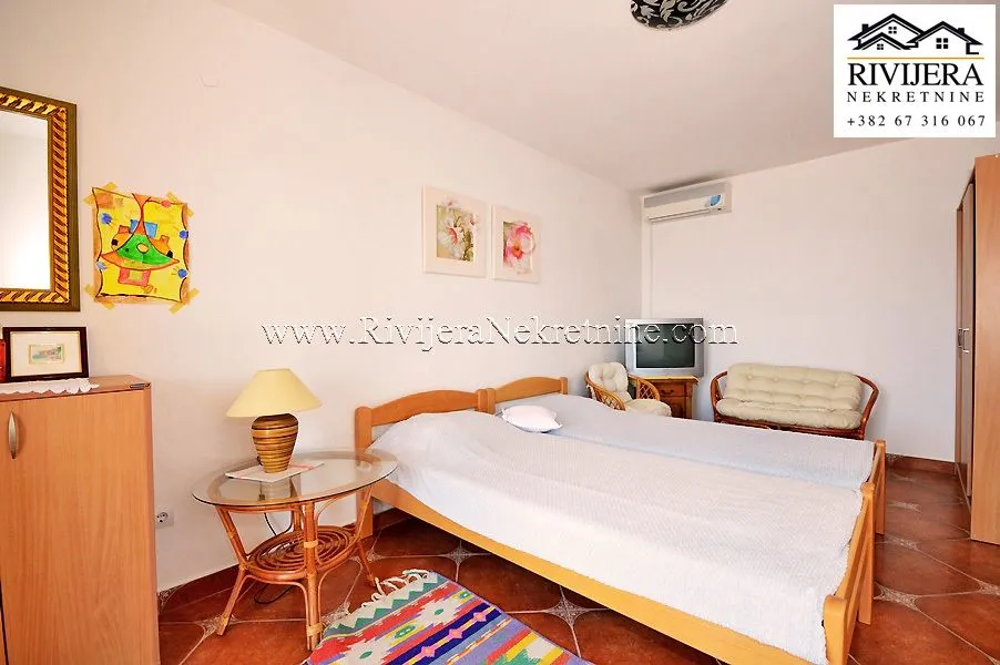 Prodaja, kuća, 260m², Baošići, Herceg Novi