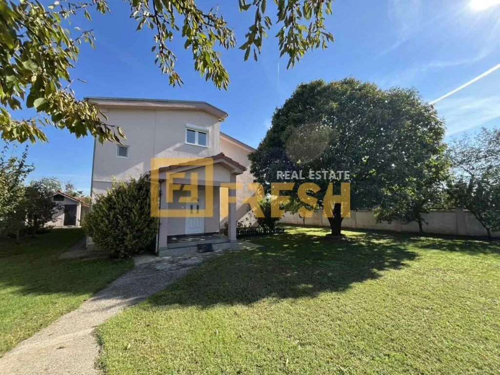 Izdavanje, kuća, 300m², Kokoti, Podgorica