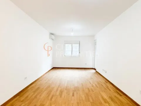 Izdavanje, stan, 46m², Stari Aerodrom, Podgorica - image 2