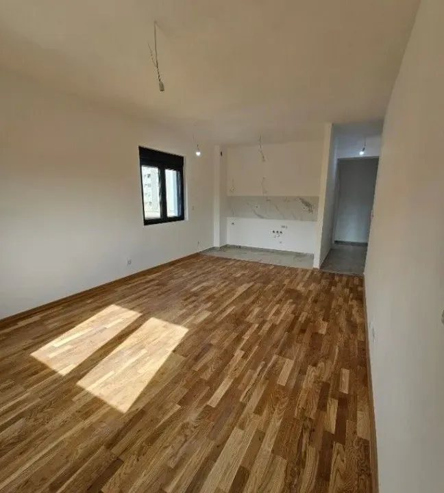 Prodaja, dvosoban stan, 64m², Centar, Podgorica