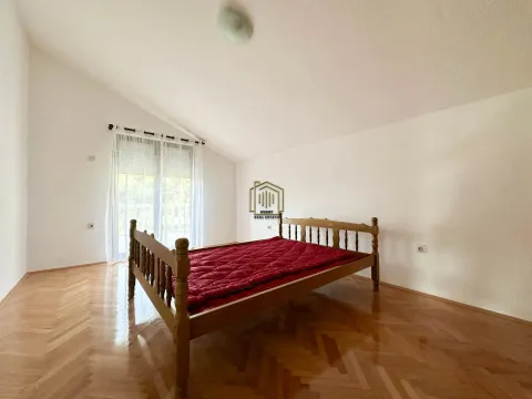 Prodaja, kuća, 350m², Zlatica, Podgorica - image 27