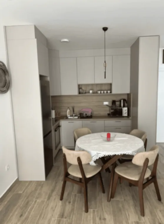 Rent, one bedroom apartment, 50m², Bečići, Budva