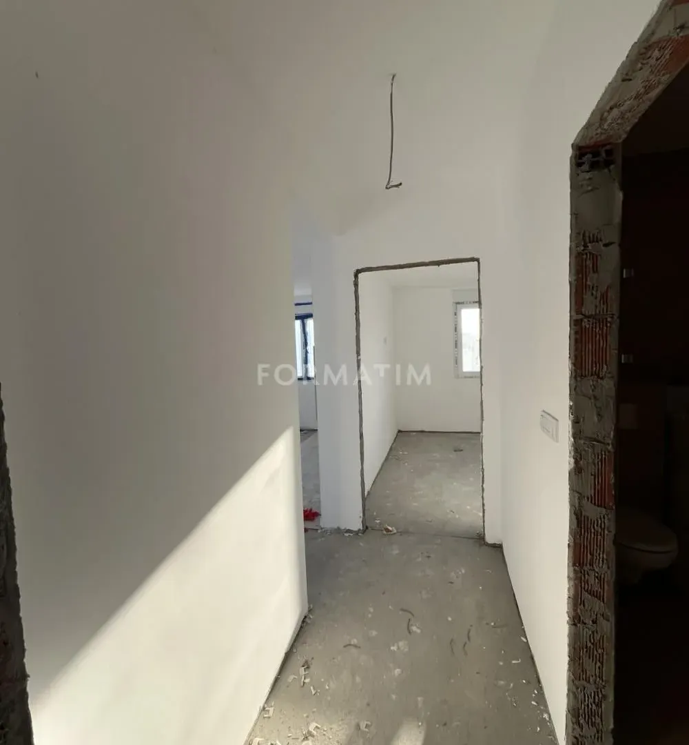 Sale, three bedroom apartment, 80m², Jajinci, Voždovac Sve Podlokacije