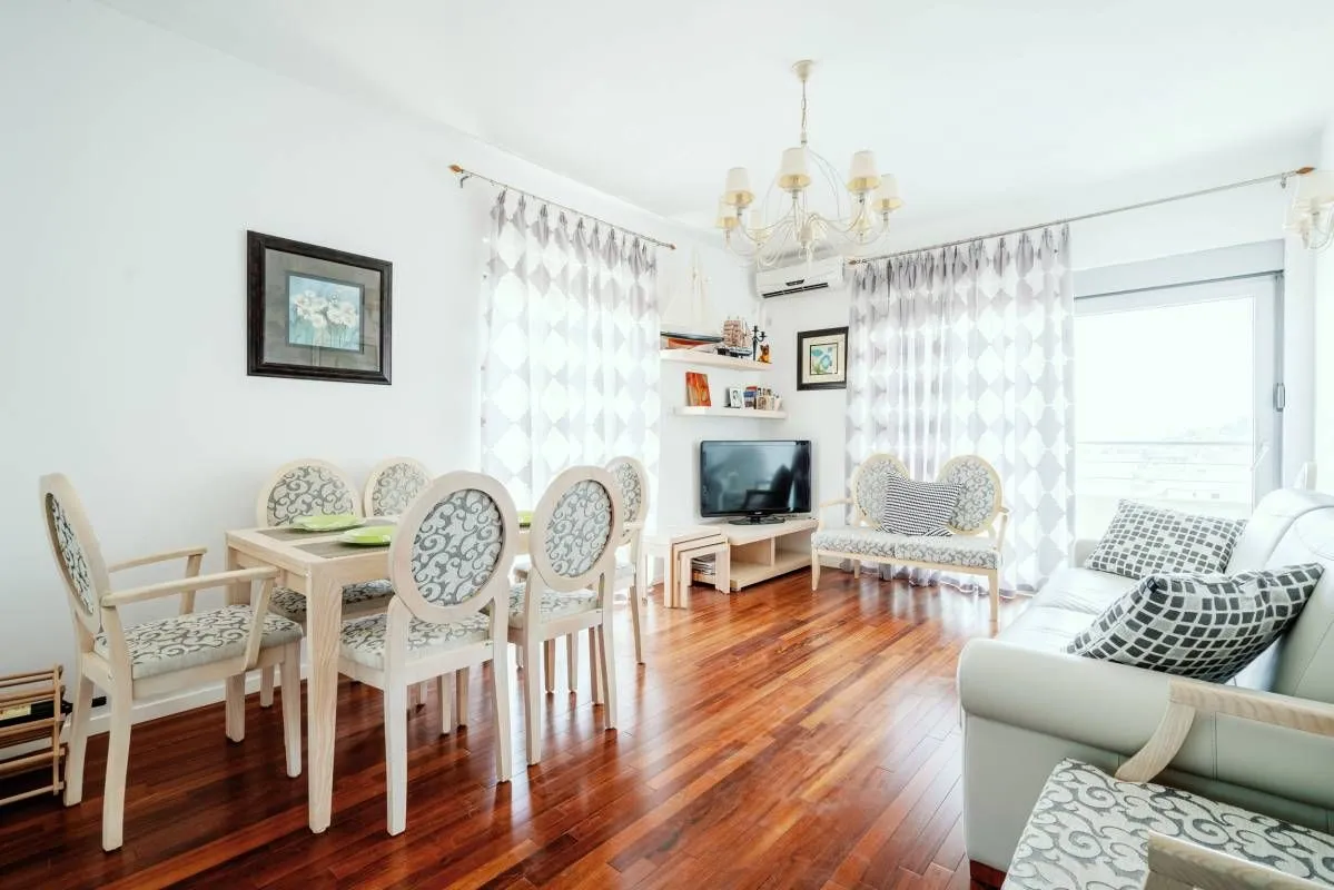 Sale, two bedroom apartment, 76m², Lazi, Budva