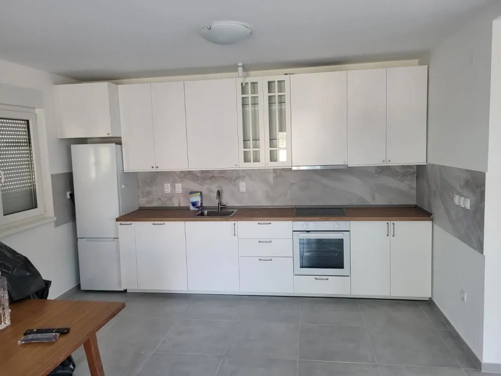Izdavanje, kuća, 160m², Zvezdara Sve Podlokacije, Beograd