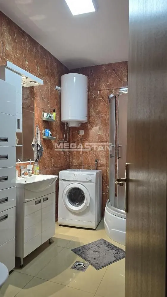Rent, three bedroom apartment, 68m², Čubura, Beograd