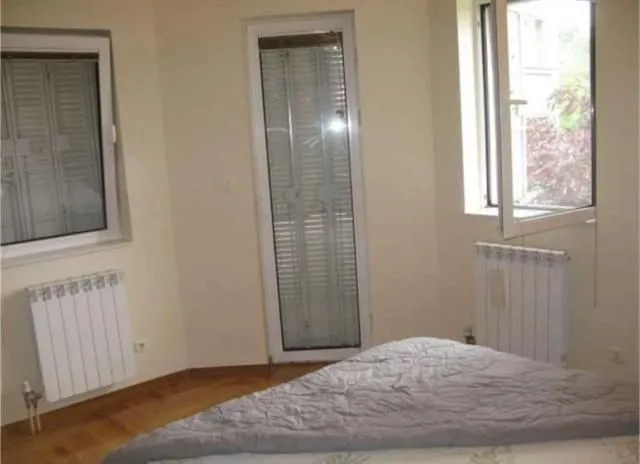 Rent, office space, 125m², Južni Bulevar, Vračar Sve Podlokacije