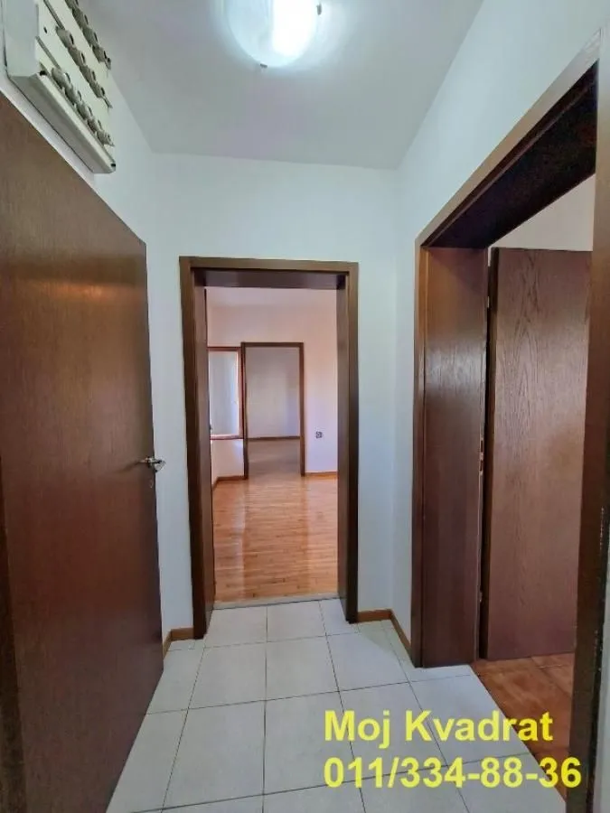 Prodaja, trosoban stan, 65m², Zvezdara Sve Podlokacije, Beograd