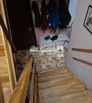Prodaja, trosoban stan, 94m², Vidikovački venac, Rakovica - image 10