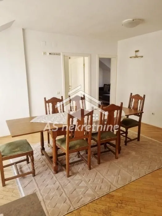 Rent, apartment, 130m², Čukarica, Beograd
