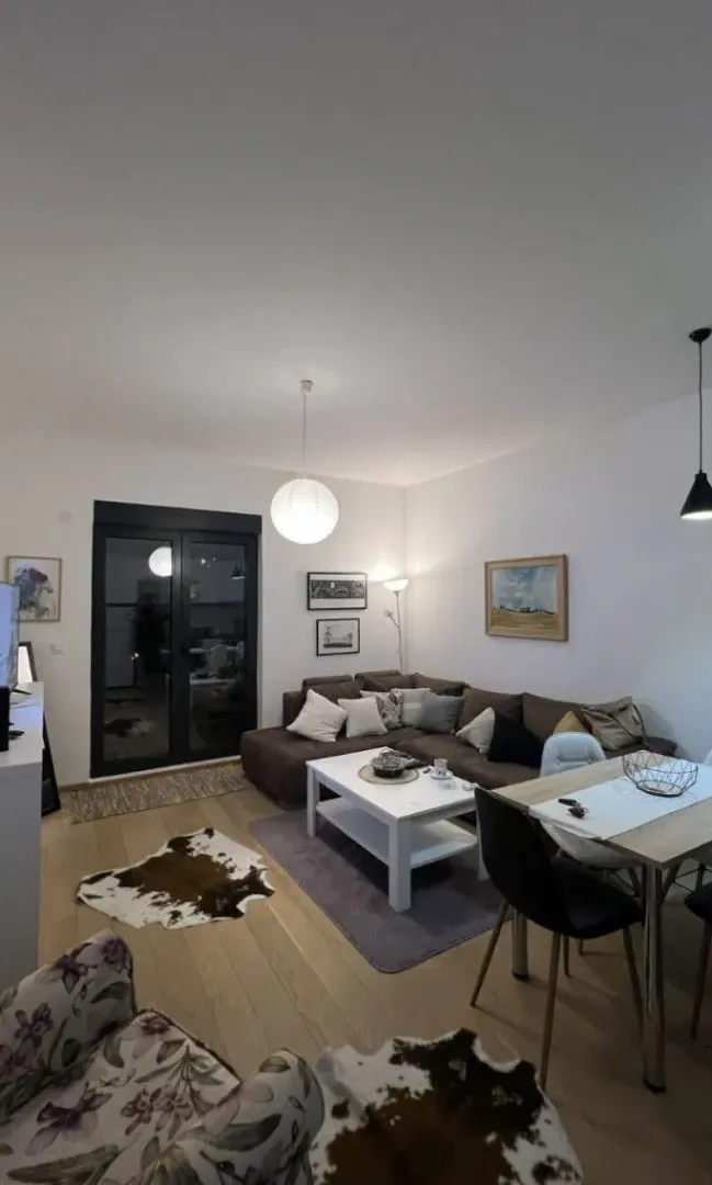 Rent, one bedroom apartment, 47m², Seljanovo, Tivat