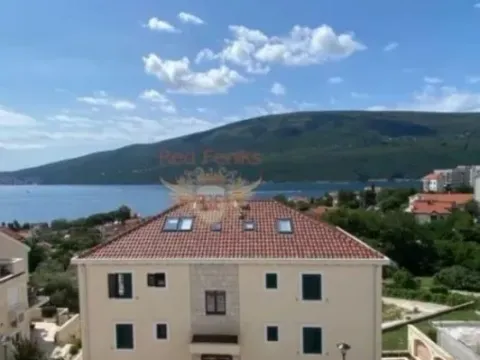 Izdavanje, dvosoban stan, 75m², Đenovići, Herceg Novi - image 4