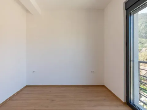 Prodaja, kuća, 160m², Škaljari, Kotor - image 16