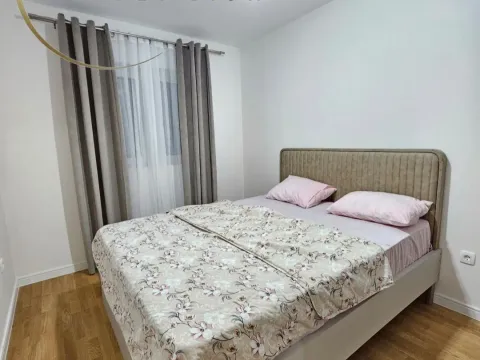 Rent, one bedroom apartment, 40m², Pobrežje, Podgorica - image 8