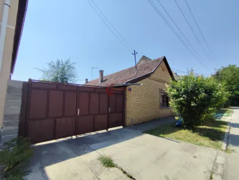 Prodaja, kuća, 102m², Novo Selo, Subotica - image 2