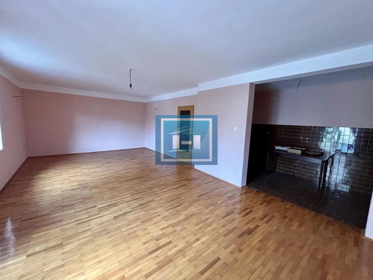 Prodaja, kuća, 300m², Budžino brdo, Jagodina