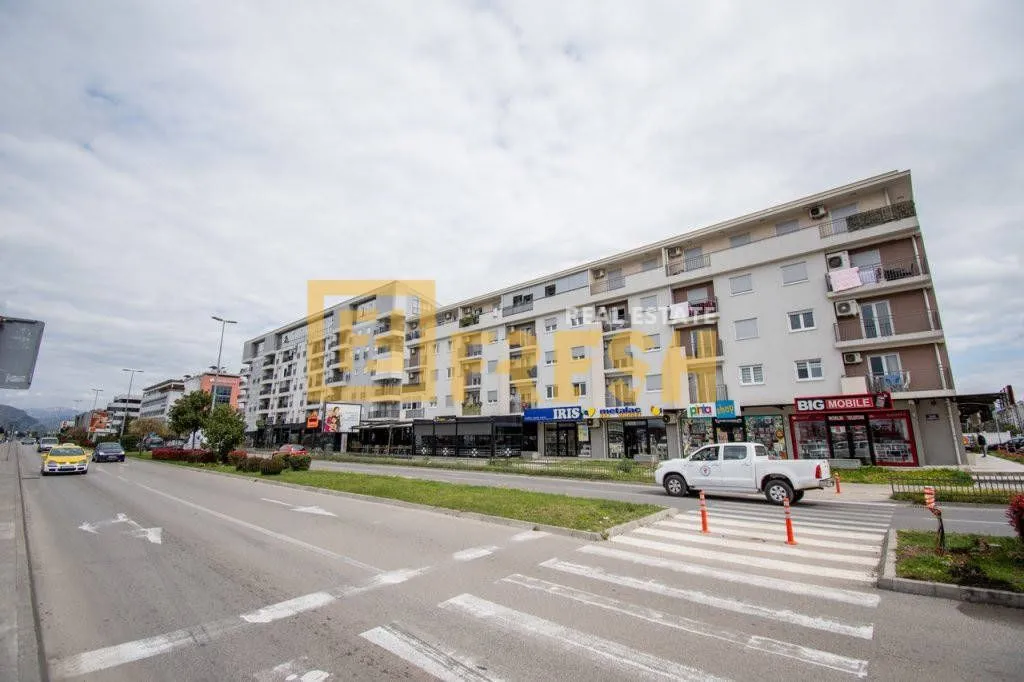 Izdavanje, poslovni prostor, 110m², Stari Aerodrom, Podgorica