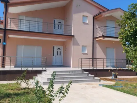Rent, house, 200m², Botun, Podgorica