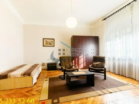 Prodaja, četvorosoban stan, 113m², Andrićev Venac, Beograd - image 7
