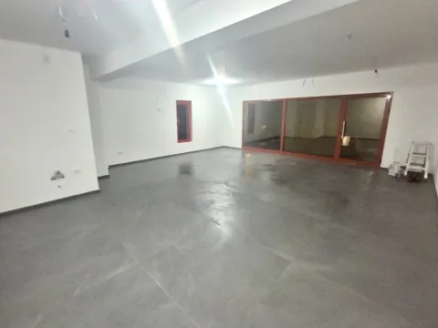 Prodaja, poslovni prostor, 54m², Momišići, Podgorica - image 6