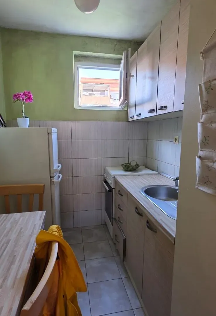 Prodaja, garsonjera, 30m², Gintaš, Podgorica
