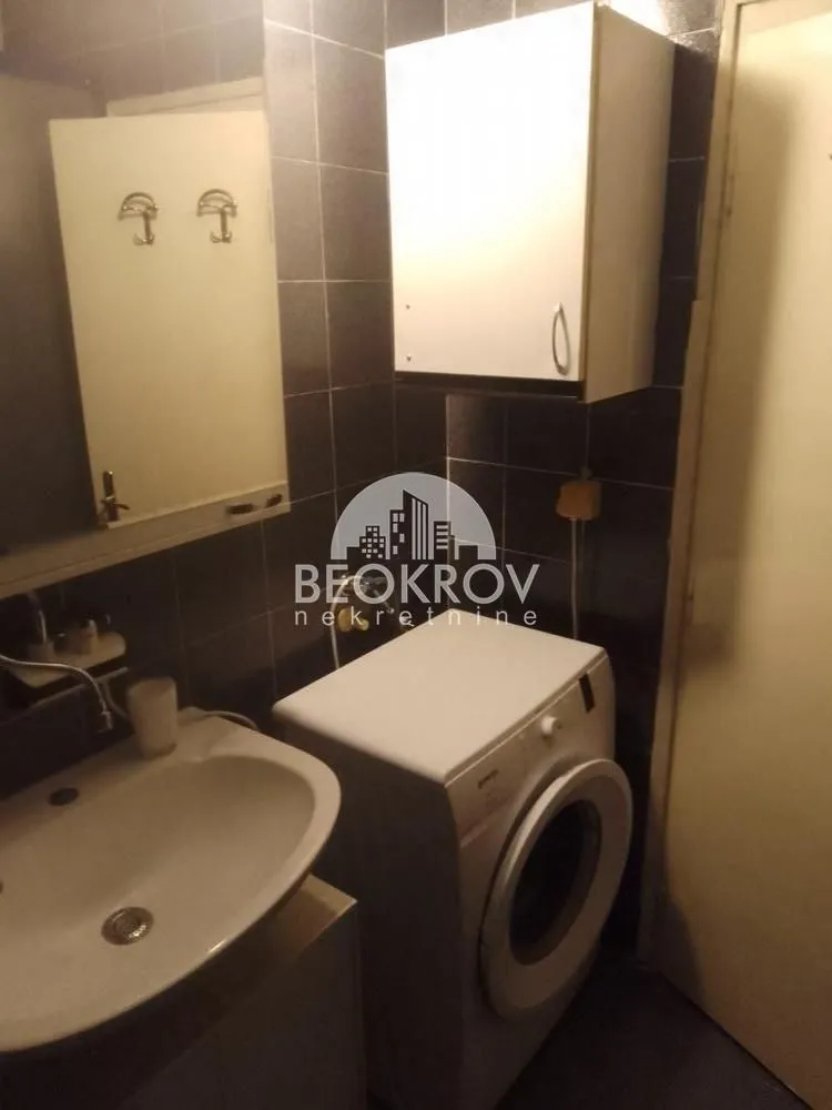 Izdavanje, jednosoban stan, 42m², Savski Venac, Beograd