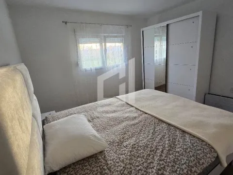 Rent, two bedroom apartment, 80m², Pričelje, Podgorica - image 9