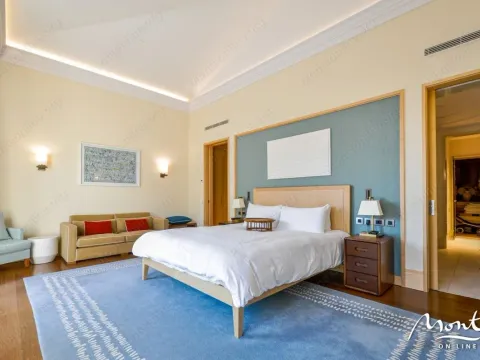 Prodaja, trosoban stan, 381m², Tivat, Crna Gora - image 15