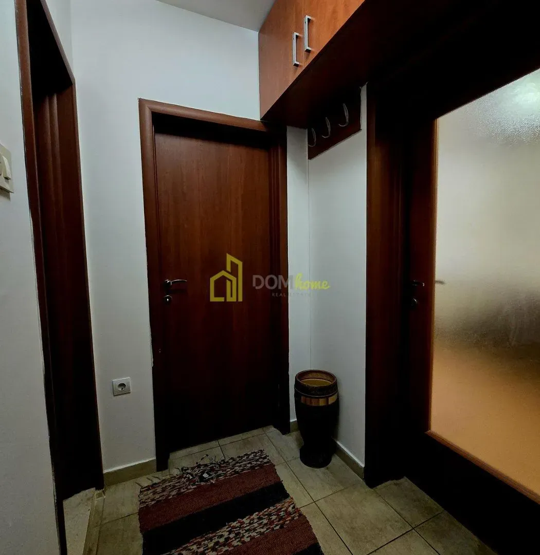 Izdavanje, jednosoban stan, 45m², Vezirov Most, Podgorica