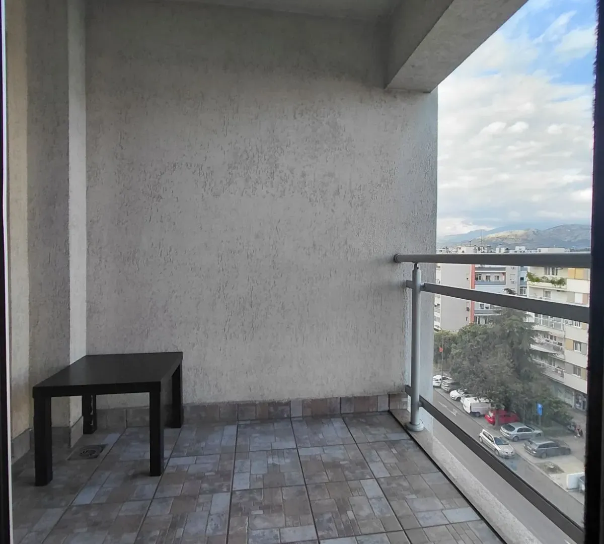 Izdavanje, trosoban stan, 95m², Preko Morače, Podgorica